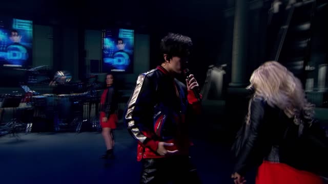 Dimash Kudaibergen dancing with Jessica