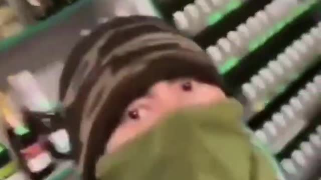 Russian army robs a shop