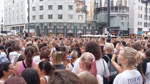 Swifties Take Over Vienna | Austria