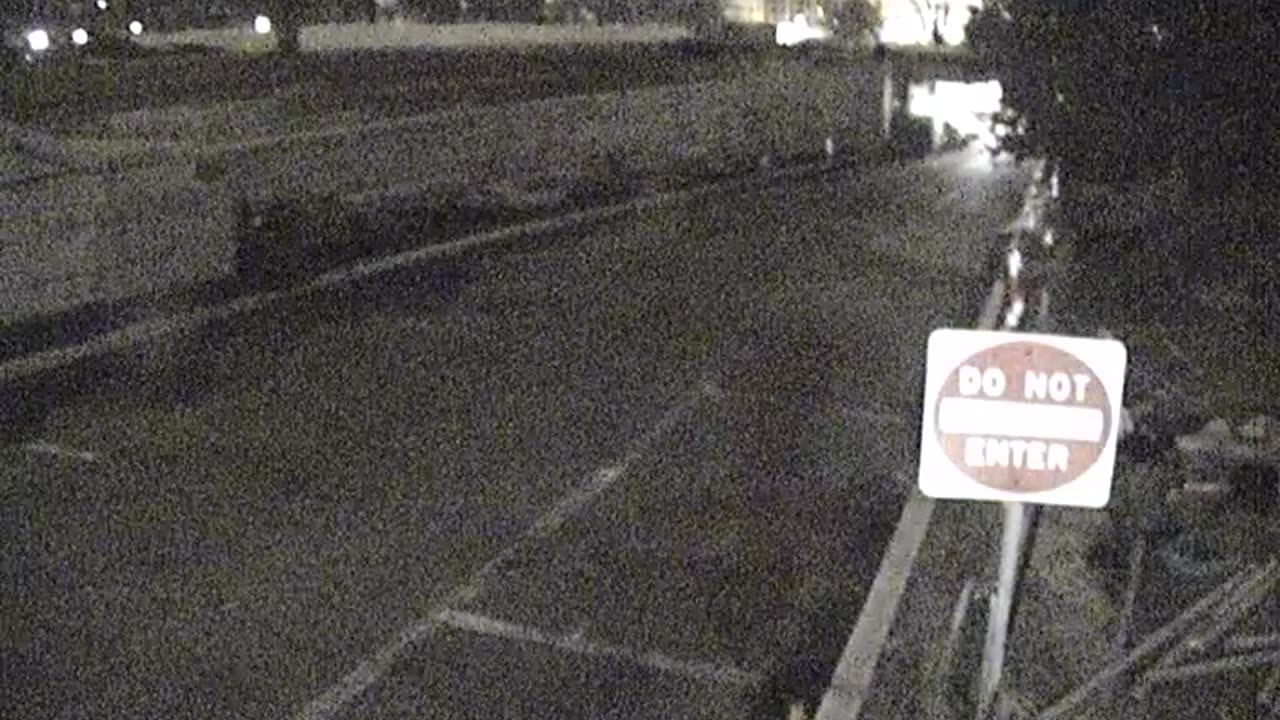 1860QNE00Del-CNE_2021-01-05_21h51min58s047ms.mp4