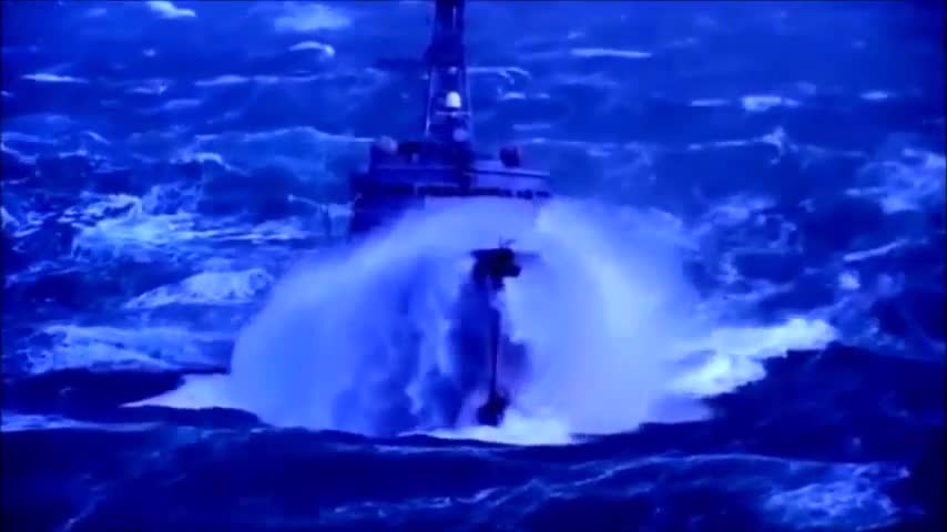 SHIP IN EXTREME OCEAN STORM