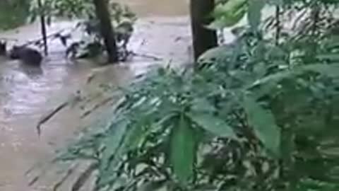 Completamente inundada amaneció la vía de Magará a Barranco Colorado