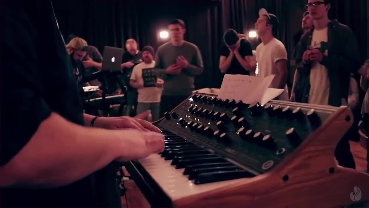 Soaking in His Presence - 11 Hours of WorshipMob Original & Spontaneous Worship