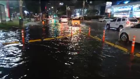 Calles de Bocagrande inundadas por marea alta