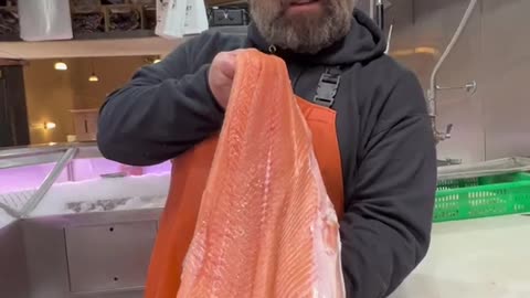 How To Cut A Salmon Correctly