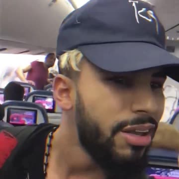 Muslims shout "Allah Akbar" on plane and are chased away. Right decision?