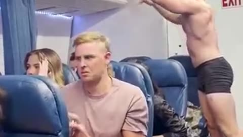 Soldier changes on flight and proposes