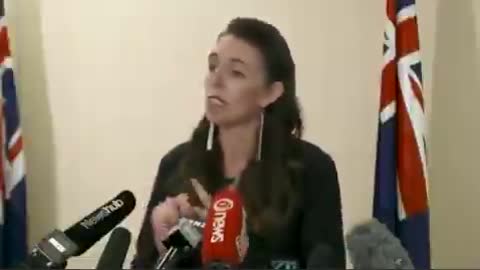 Jacinda Adern: "No jab, no job"