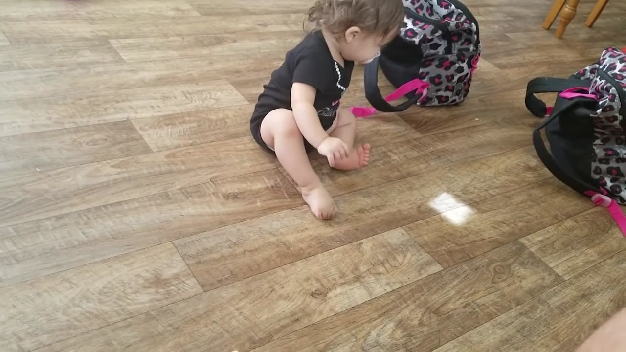 1000 Silly Things When Baby Playing