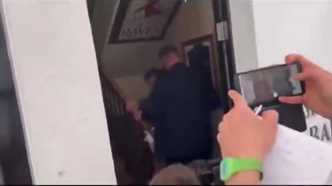 An absolute Chad kicks now British PM Keir Starmer out of his pub during Covid.mp4