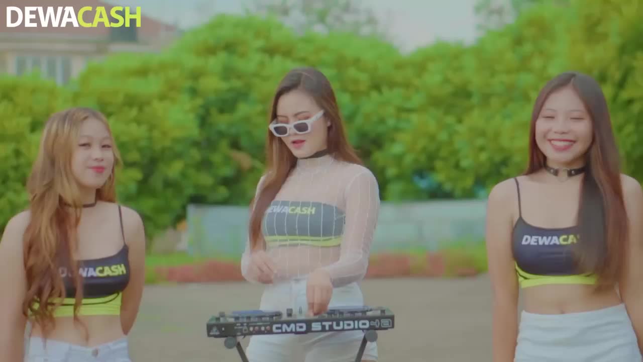 Dj Macarena
