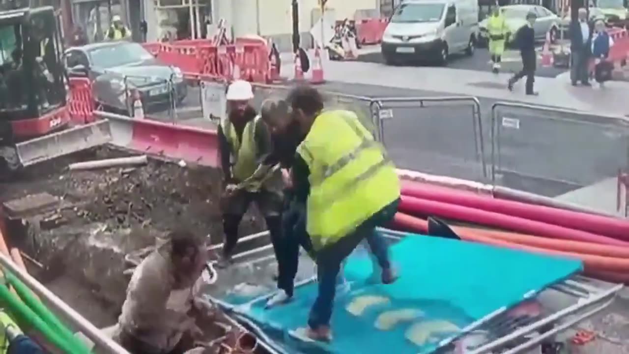 illegal Immigrants Try to Fight with Construction Workers FAFO