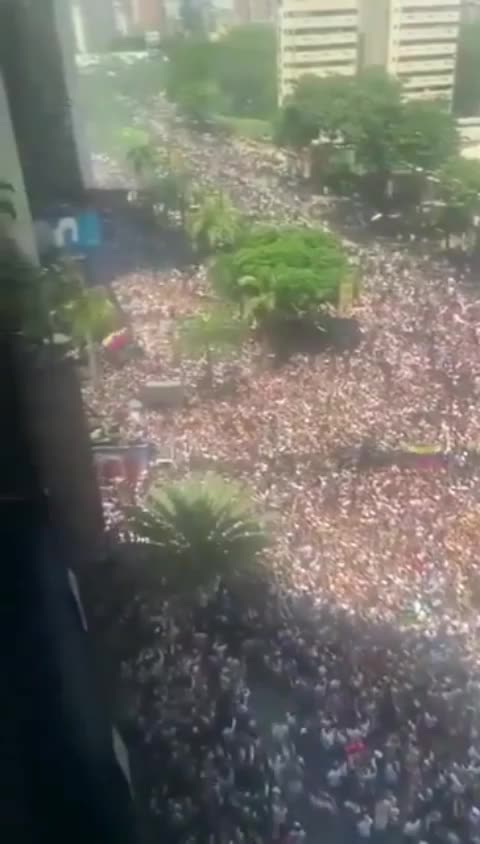 ⚠️Breaking western want to collapse VENEZUELA