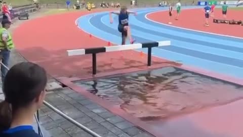 RUNNING SPLASH