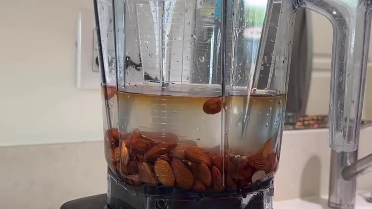 Homemade Almond Milk Without the Garbage in it!