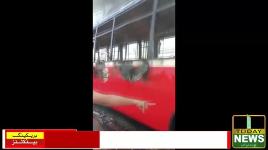 Breaking News- Metro Bus Catches Fire - Rawalpindi - Metro Station - Rehmanabad -