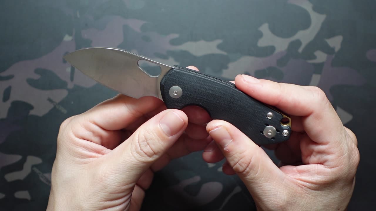 Giant Mouse Ace Riv Liner Lock | Double Black Micarta | Magnacut