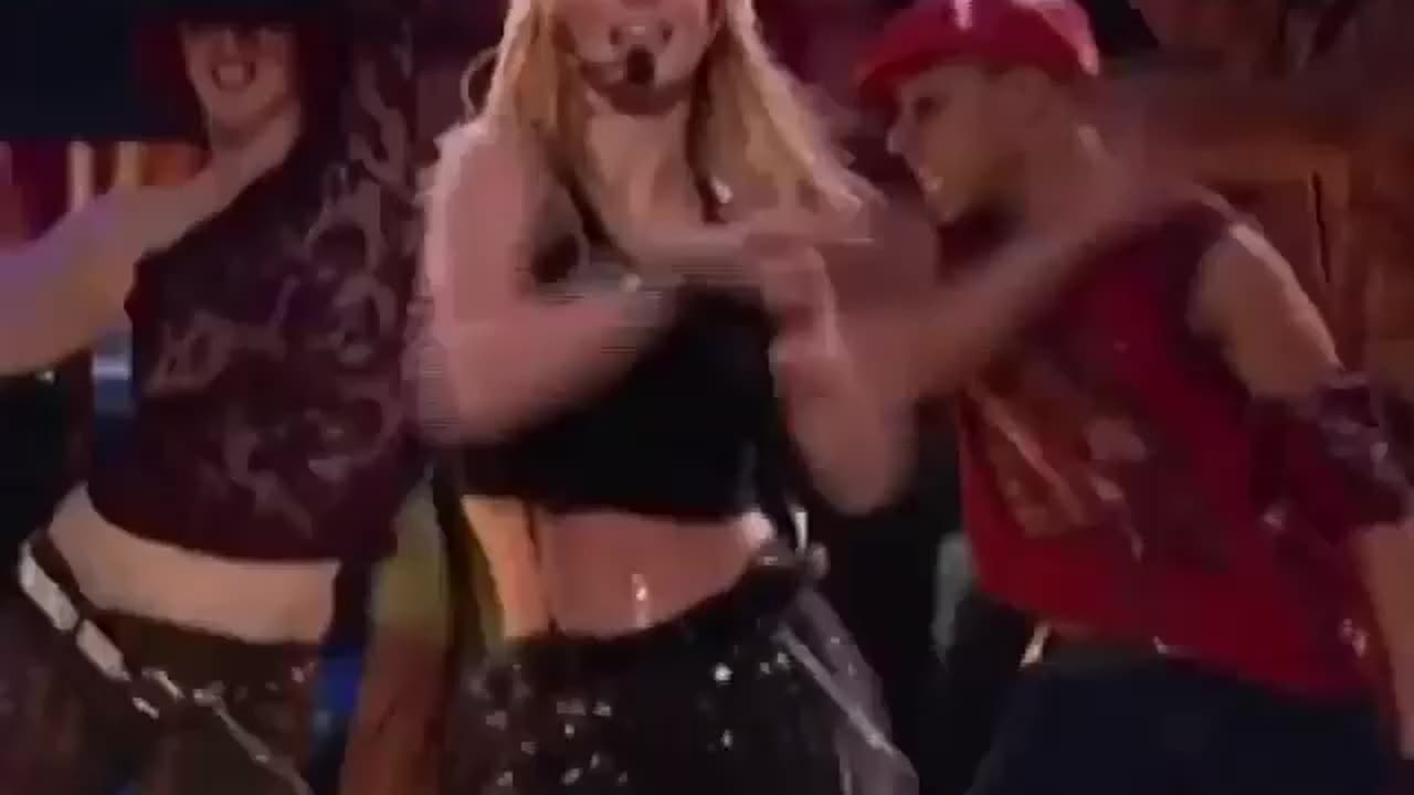 O my god .. Britney spears dance