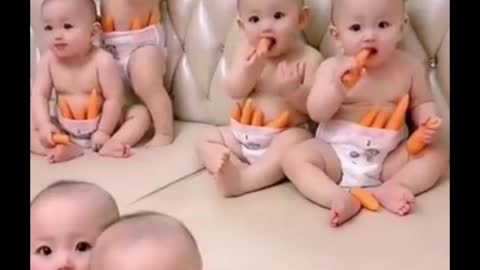 Cute baby eating 🥰🥰😍