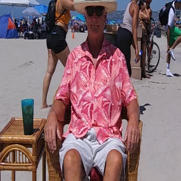 Labor Day Photobomber