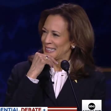 Camel Toe Ho reacts To Being Called Marxist