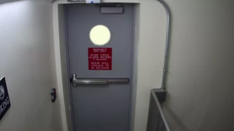 6153RHOBGRRGST1StairwellSide_2021-01-06_15h40min01s940ms.mp4