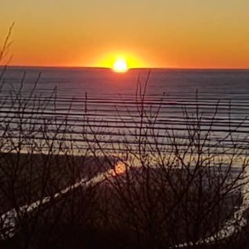 Ocean Shores, Washington Sunset in fast speed.