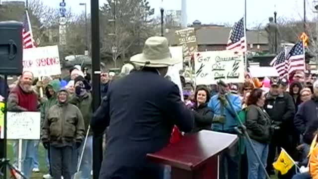 Green Bay TEA Party Hosts the TEA Party Express April 7th, 2010