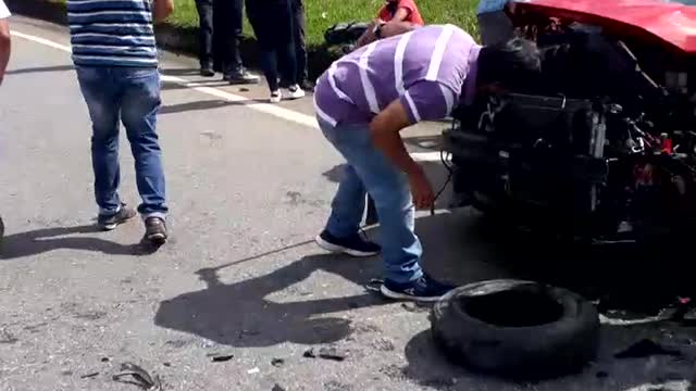 El choque contra una turbo ocurrió la mañana de este jueves.