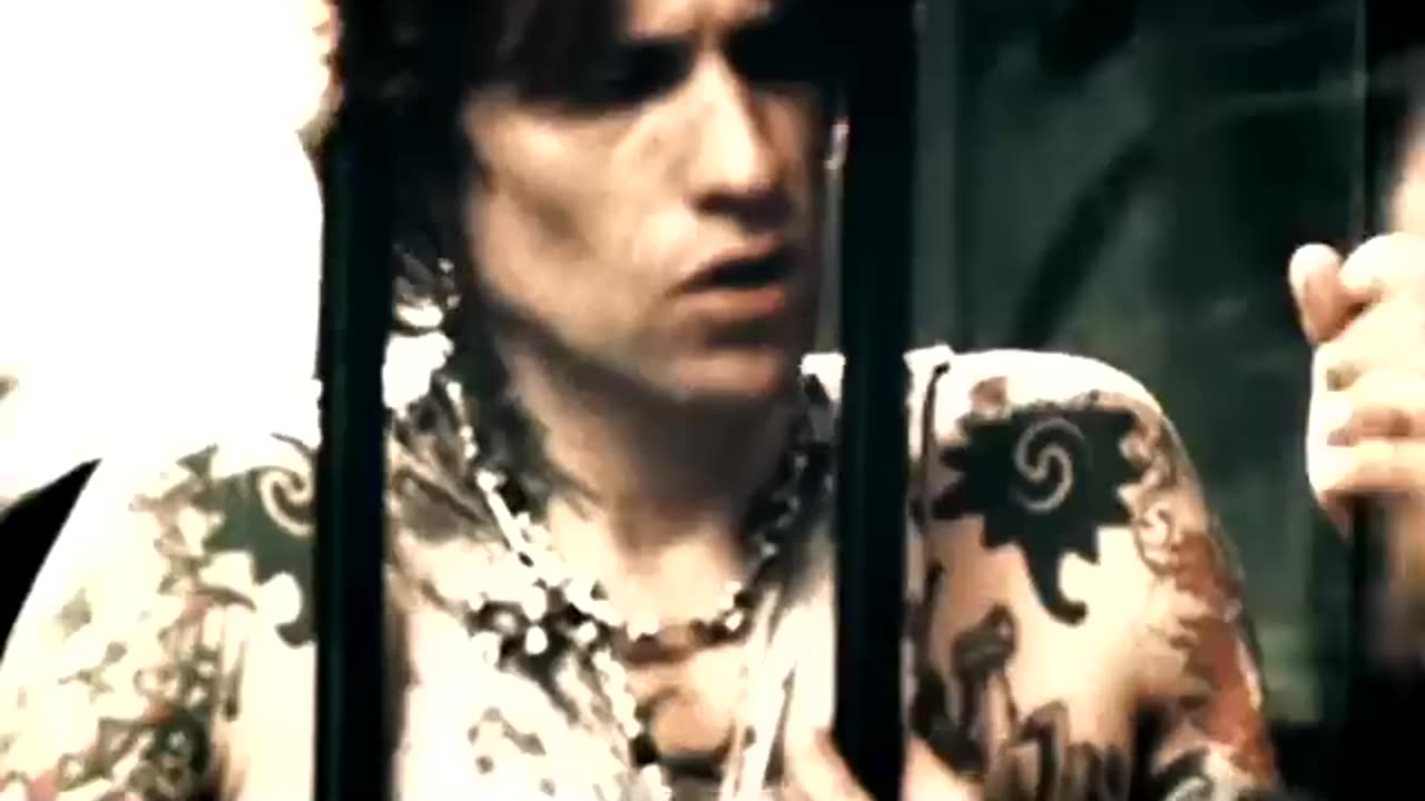 Buckcherry - Crazy Bit_h (Official Music Video)