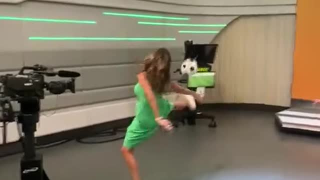 The host from Brazil is giving a master class
