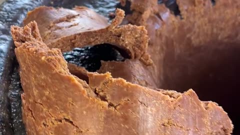 Traditional Wood Pressed Oil Extraction