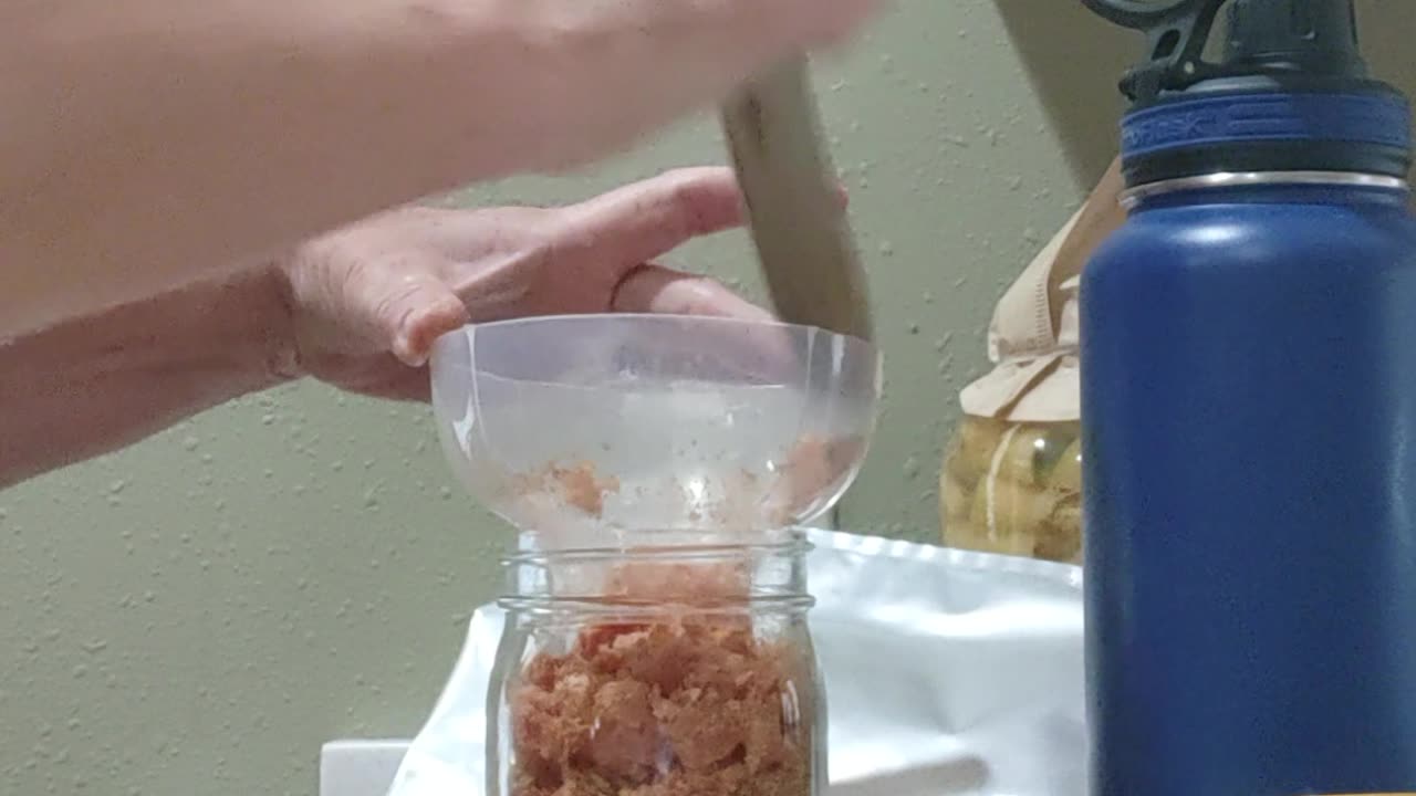 Vacuum sealing freeze-dried stewed tomatoes 🍅