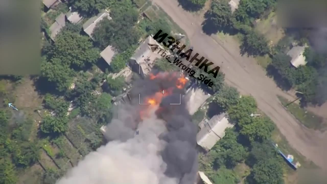 Russian FAB-500 air strike on a Ukrainian warehouse which was an assembly area