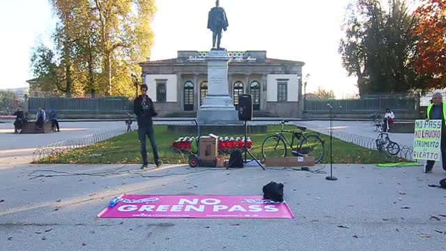 2021-11-06/01 - 15° evento, Caffè delle Mura, Lucca. Intervento di Enrico Picchi