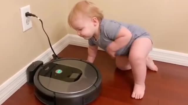 Funny Babies scared of everything-funny Baby reactions