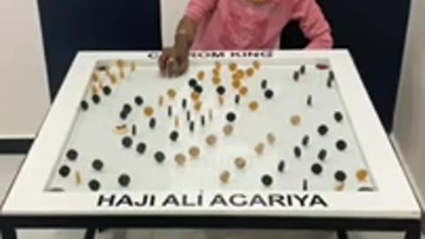 Watch the best legends of carrom