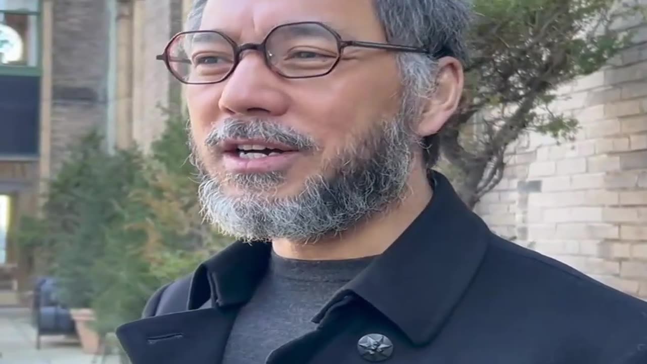 20230211文贵先生GETTR¹： #世界需要新中国联邦：美国华盛顿、欧洲很多人醒来。中国人民是可信可爱可敬，但中国共产党是必须要除掉，美国一些和共产党勾兑的政客要受到惩罚
