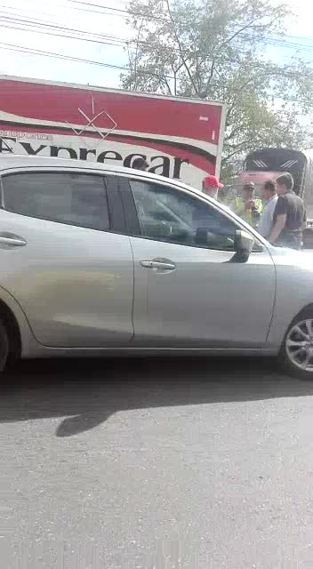 Choque múltiple en el Anillo Vial Floridablanca-Girón, dejó dos heridos