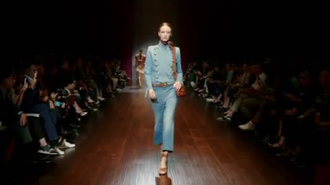 Gucci kicks off Milan Fashion Week with retro look