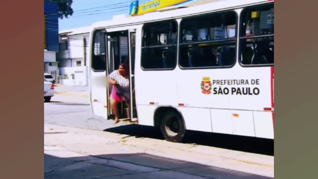 PRANK - OLHA A BOMBA