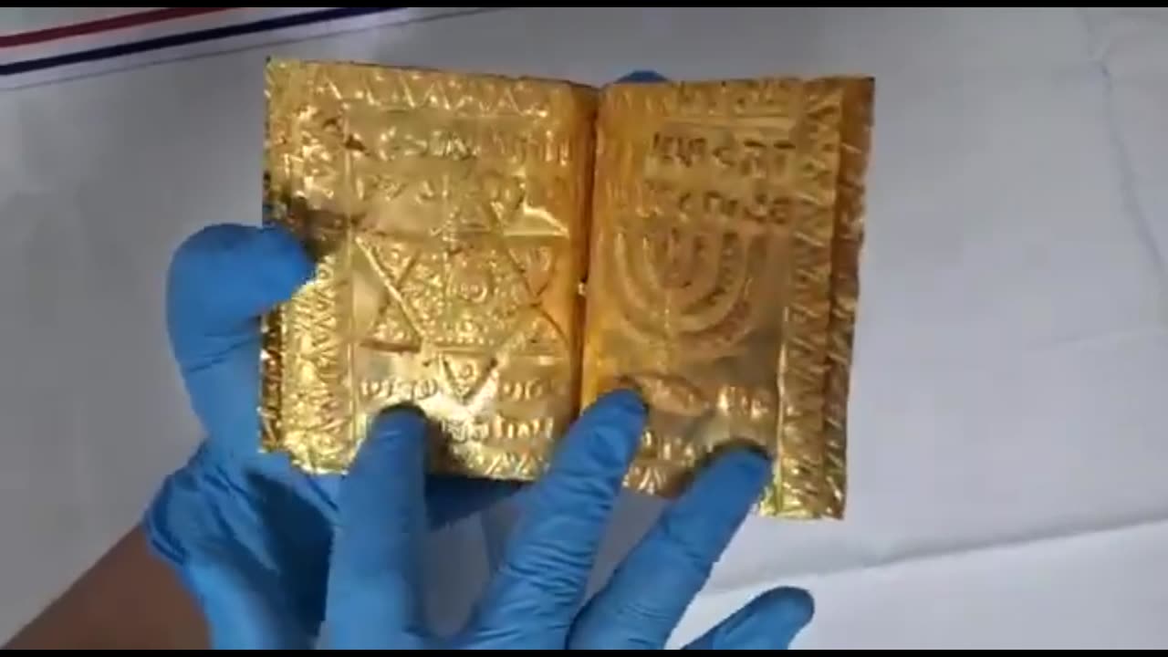 Pure Gold Jewish Book With Gilded Pages Seized From Artefact Smugglers