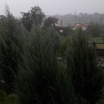 Strong wind, rain, Skalniks