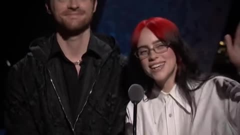 [ NEWS GRAMMY 2024] Billie winning her first grammy of tonight !! #billieeilish #grammys2024