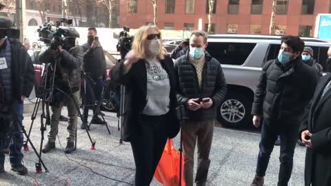 Heckler Confronts Chuck Schumer