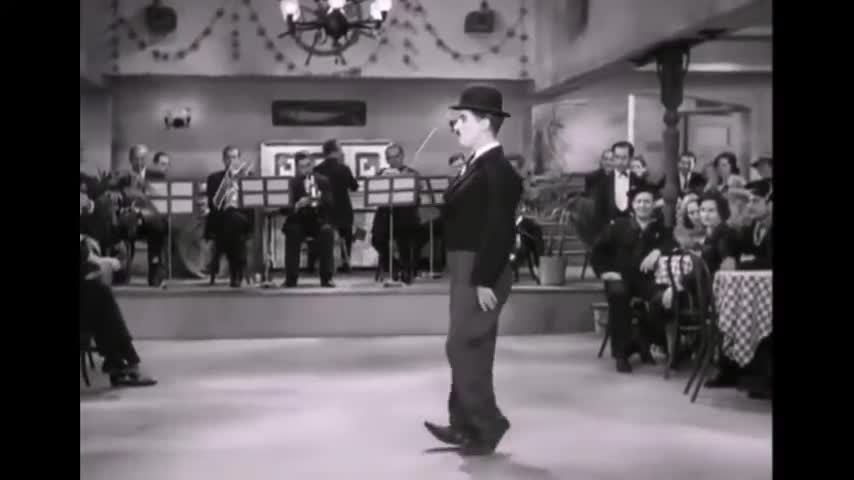 Charlie Chaplin moon walk