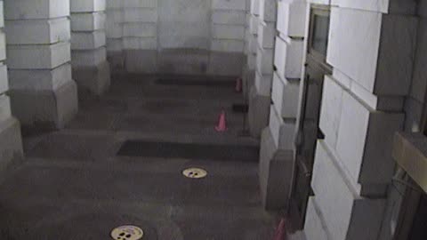 3210LHOB01MainEntranceExterior_2021-01-06_19h06min16s063ms.mp4