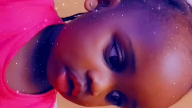 Cute baby, funny baby, bundle of joy 😊 copying what her mum always do🥰😍😍🤐🤔😍🥰😅🤣🤣