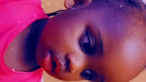 Cute baby, funny baby, bundle of joy 😊 copying what her mum always do🥰😍😍🤐🤔😍🥰😅🤣🤣