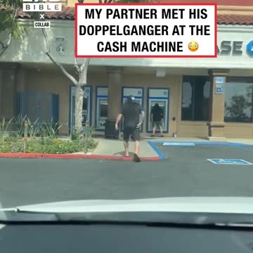 Matching clothes at the cash point